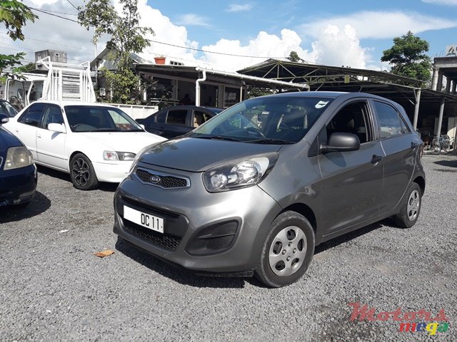 2011' Kia Picanto photo #2