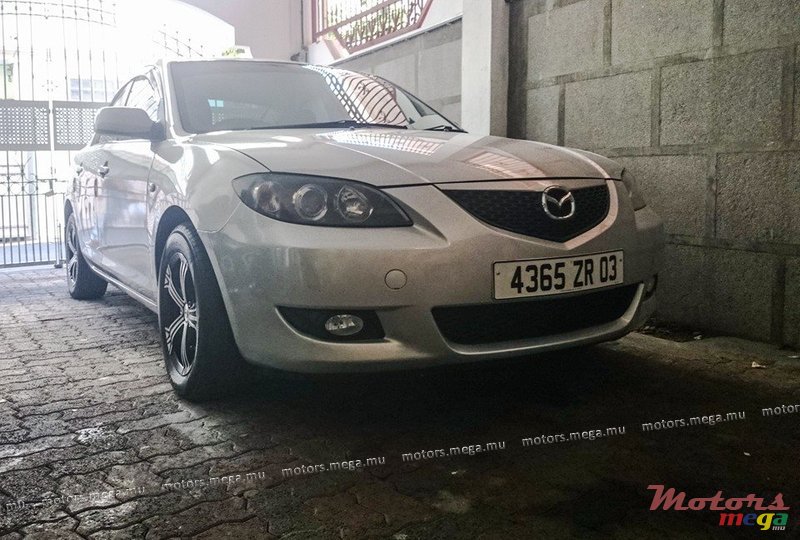 2003' Mazda Axela photo #1