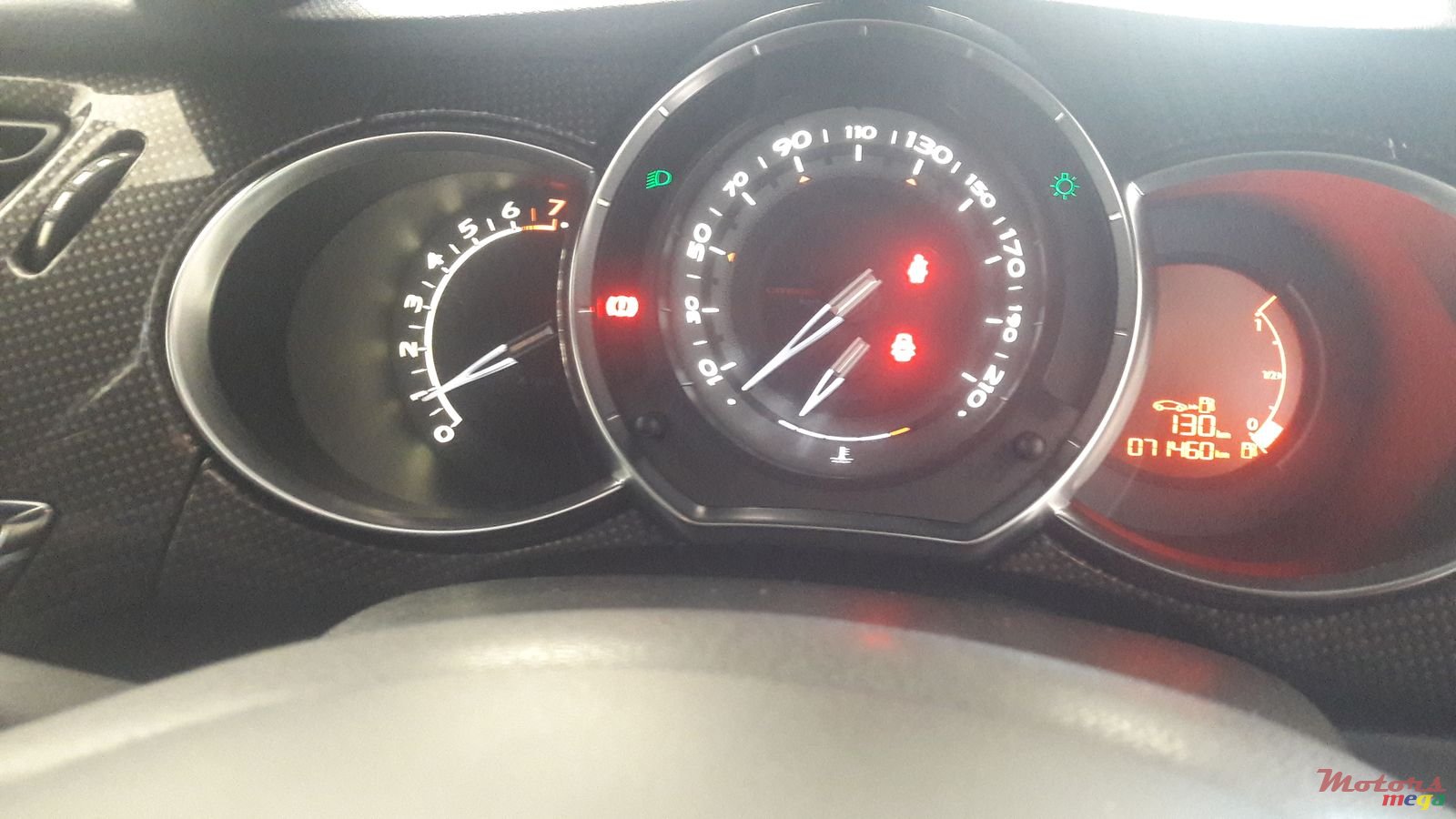 2011' Citroen DS3 1.6 Turbo photo #6