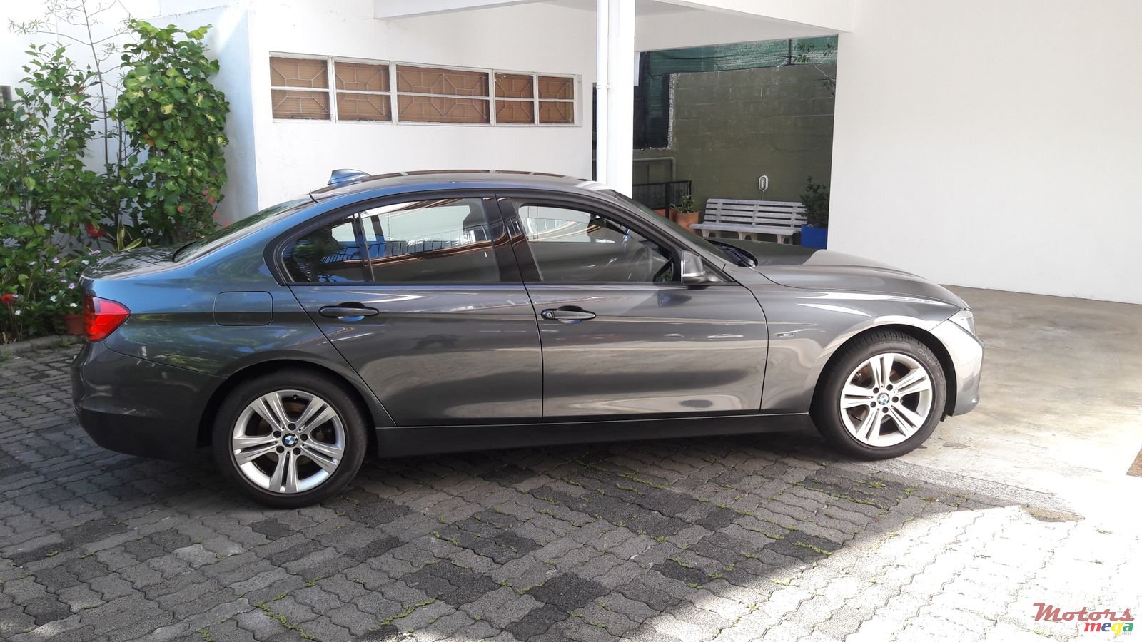 2014' BMW 3 Series photo #7