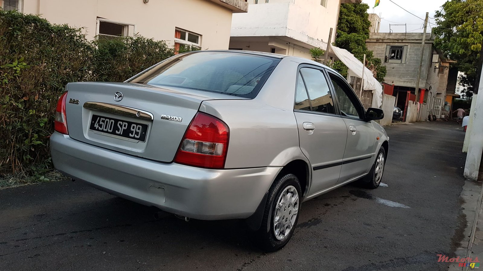 1999' Mazda 323 Protegé photo #3