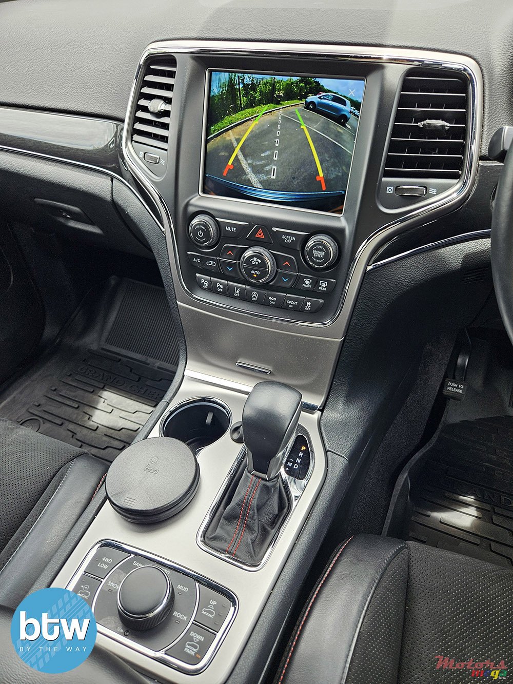 2020' Jeep Grand Cherokee V6 TRAILHAWK photo #7