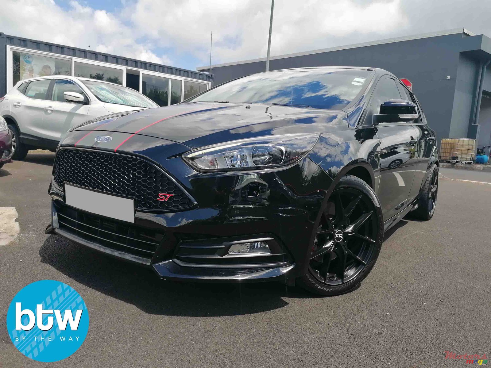 2018' Ford Focus ST photo #2