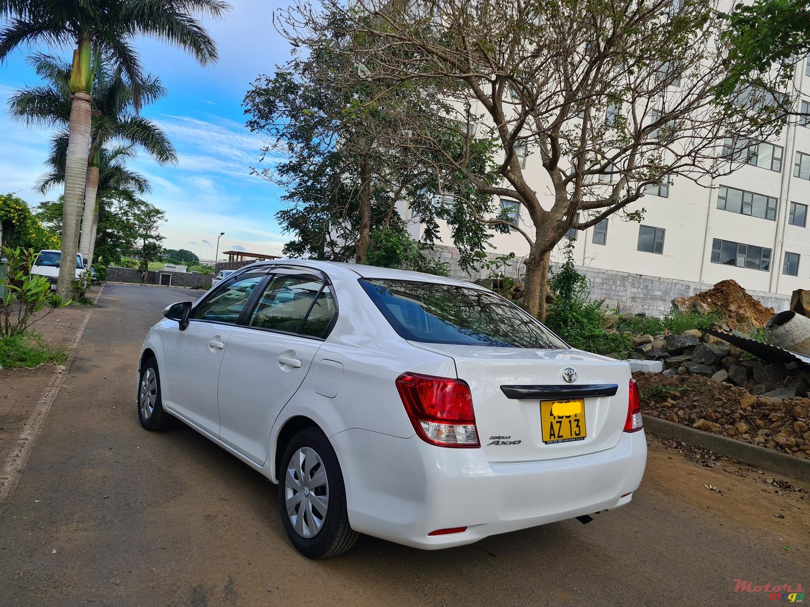 2013' Toyota Axio Automatic photo #3