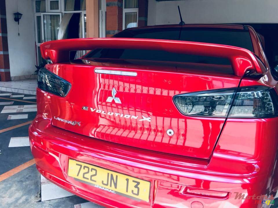 2013' Mitsubishi Lancer X Jhgg photo #1
