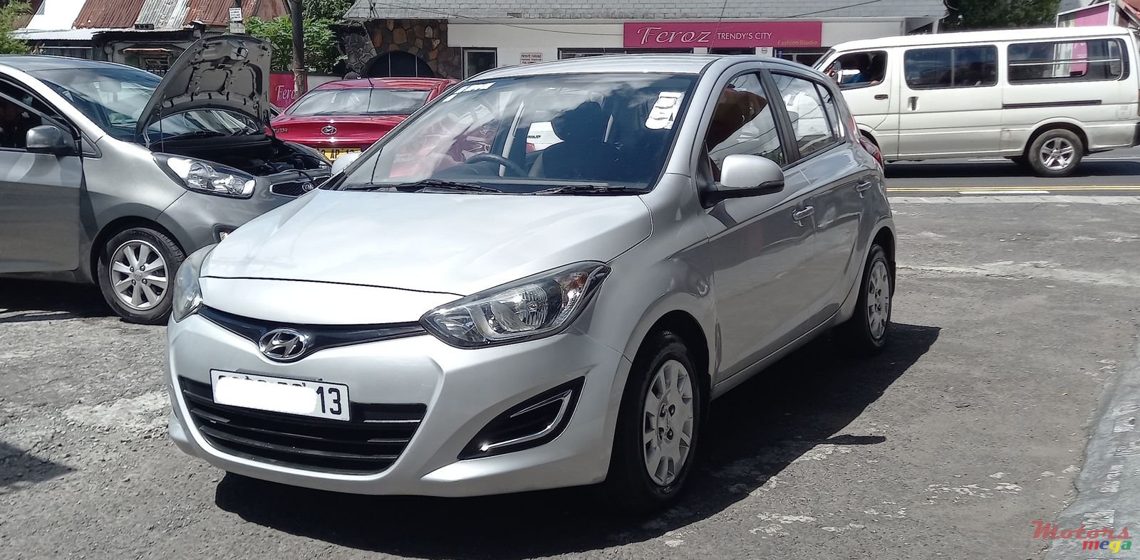 2013' Hyundai i20 photo #2