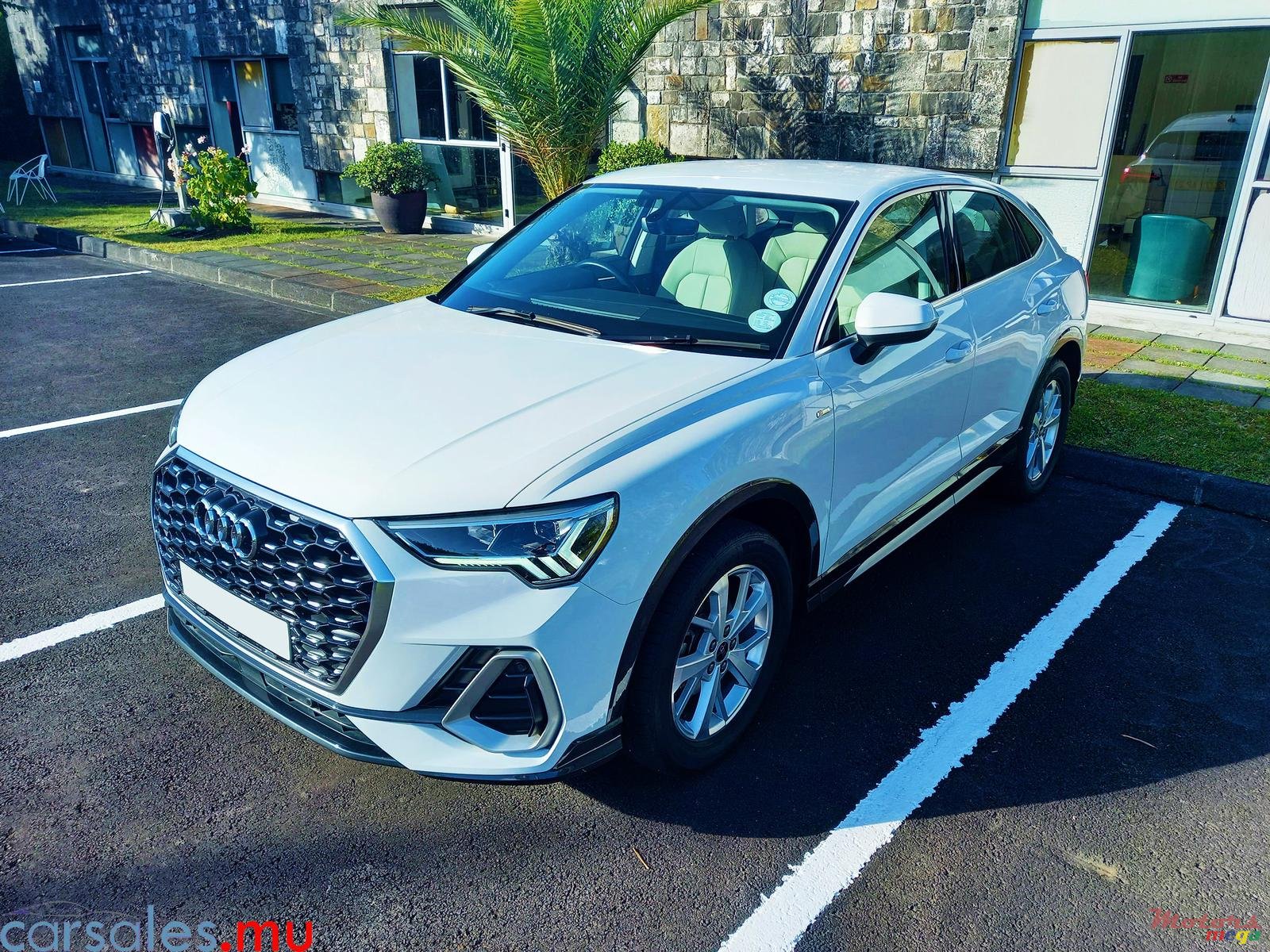 2021' Audi Q3 Sportback S Line photo #2