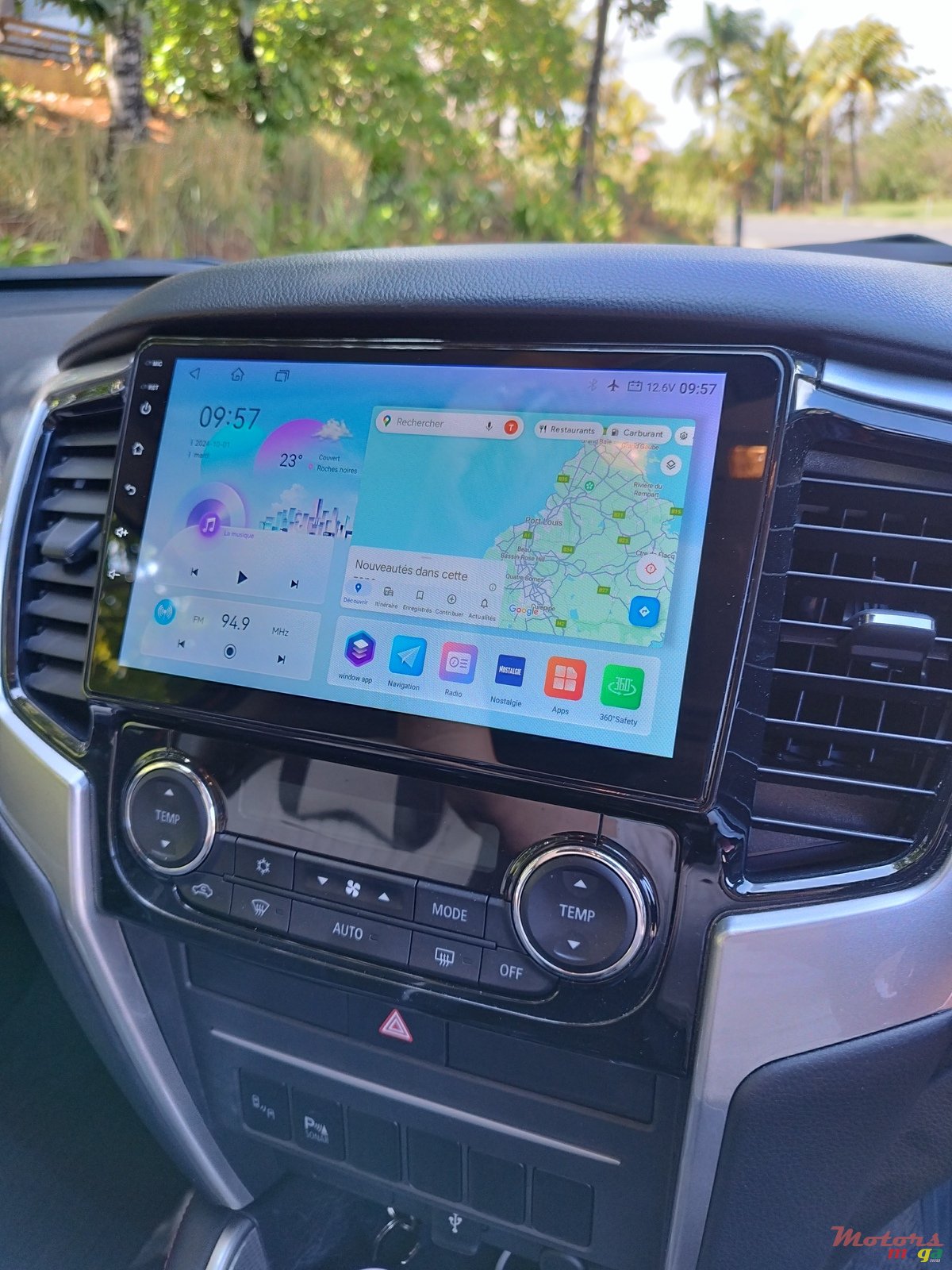 2023' Mitsubishi Triton Serie One photo #2