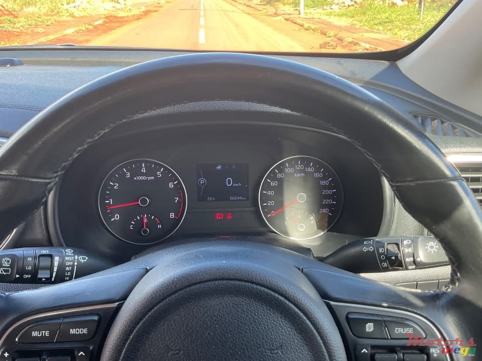 2018' Kia Sportage Gdi photo #6