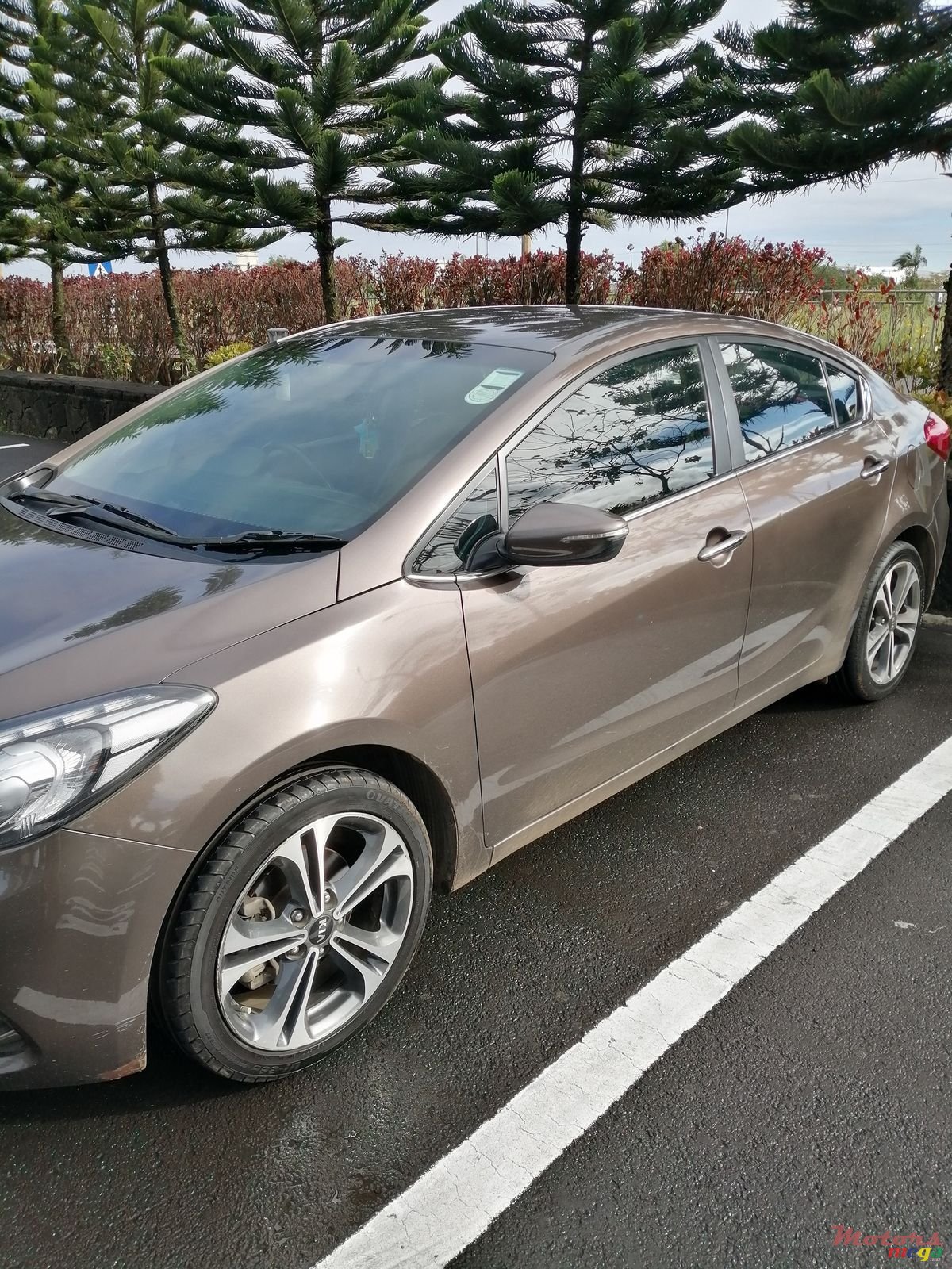 2015' Kia Cerato SX Pack photo #3