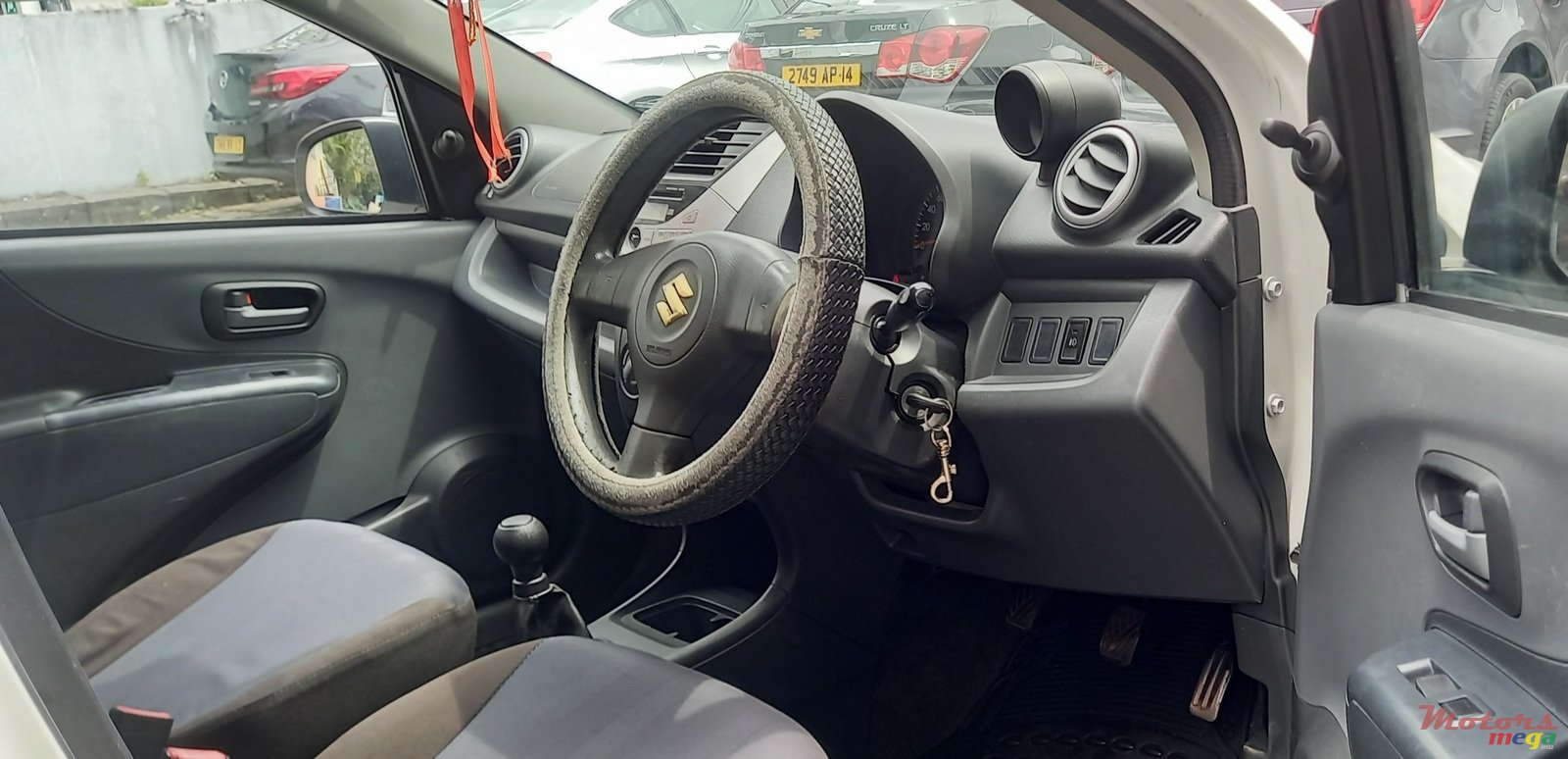 2014' Suzuki Celerio photo #5