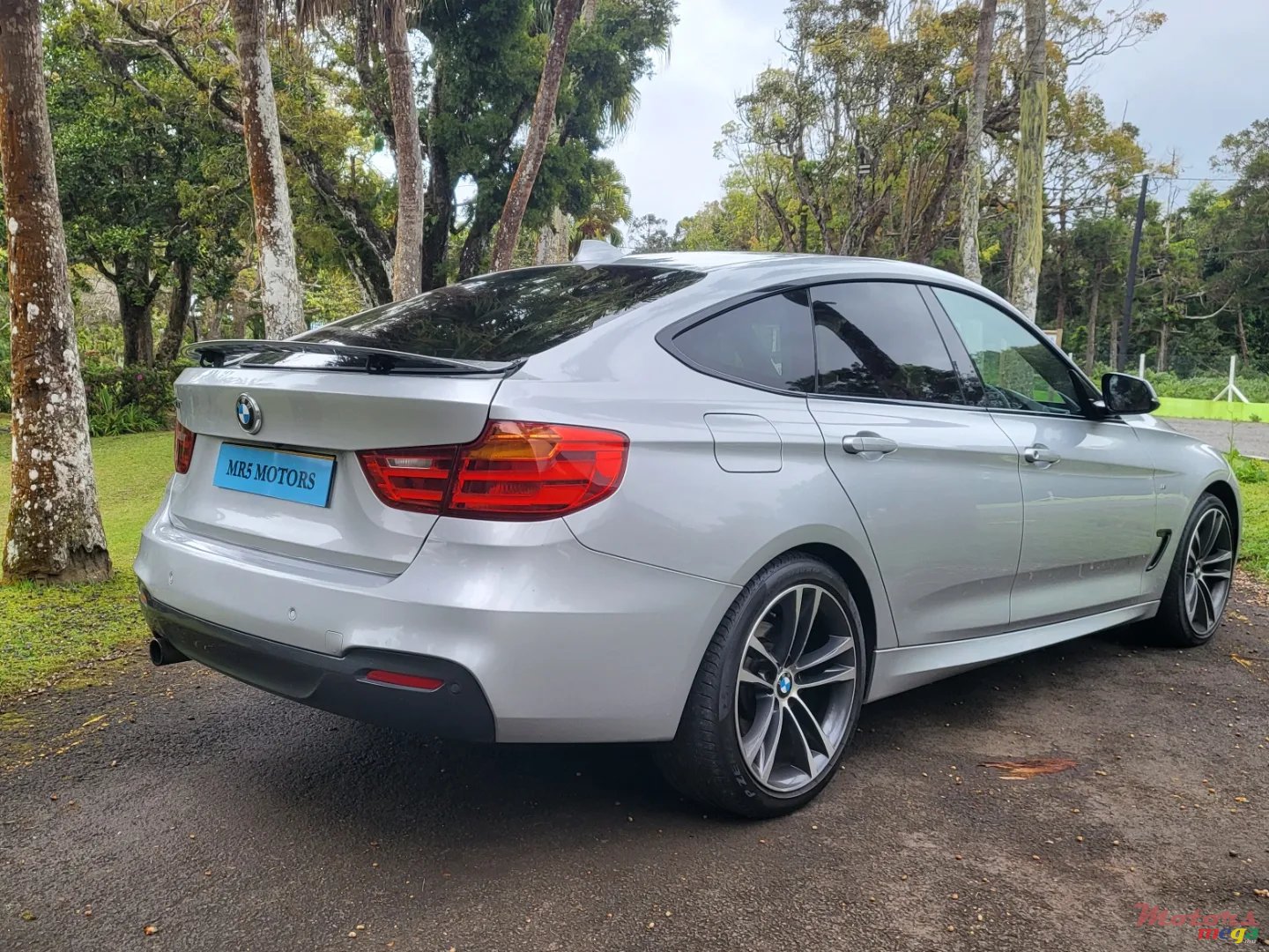 2014' BMW 3 Series GT photo #7