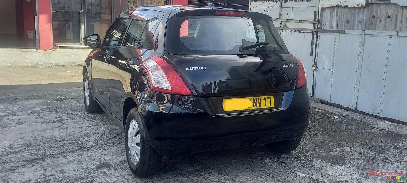 2017' Suzuki Swift photo #3