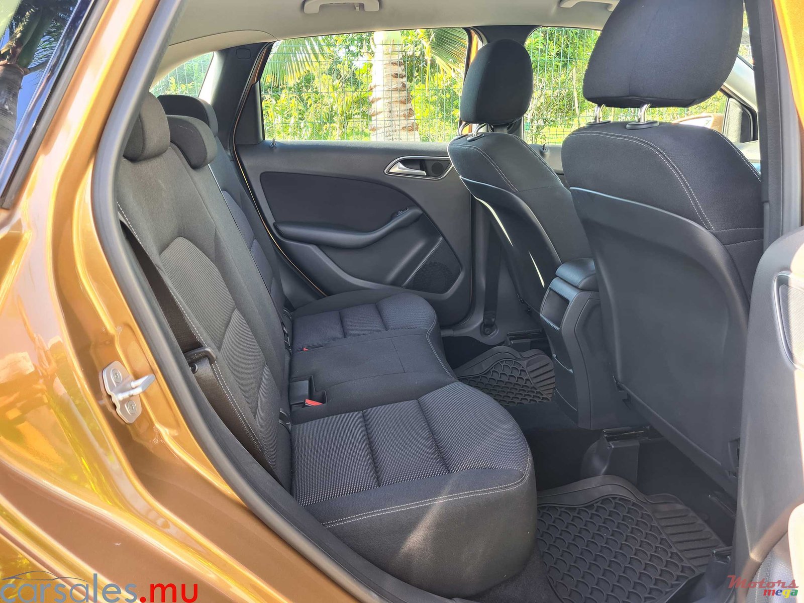 2014' Mercedes-Benz B 200 photo #6