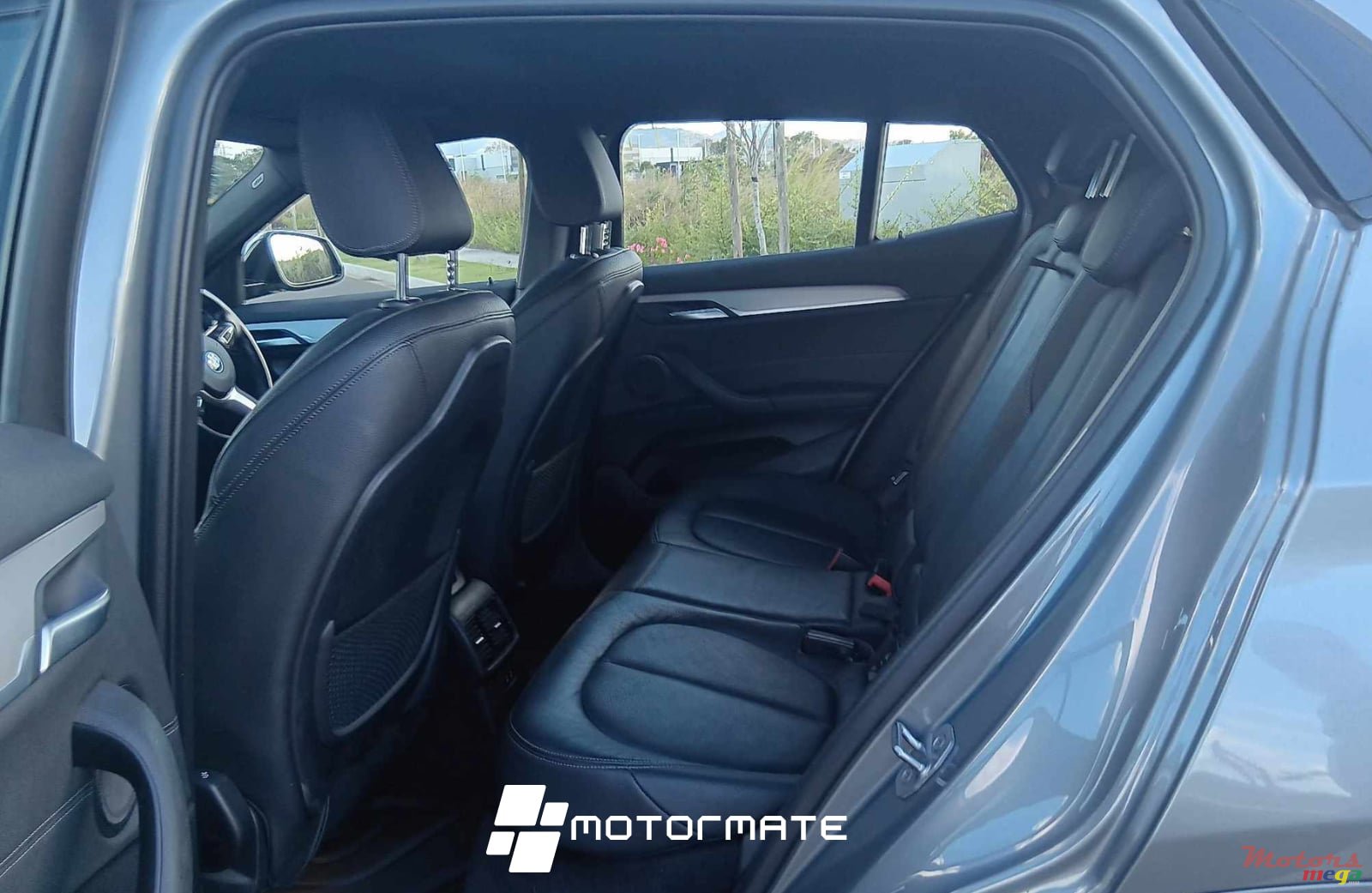 2022' BMW XDRIVE 25 E photo #4