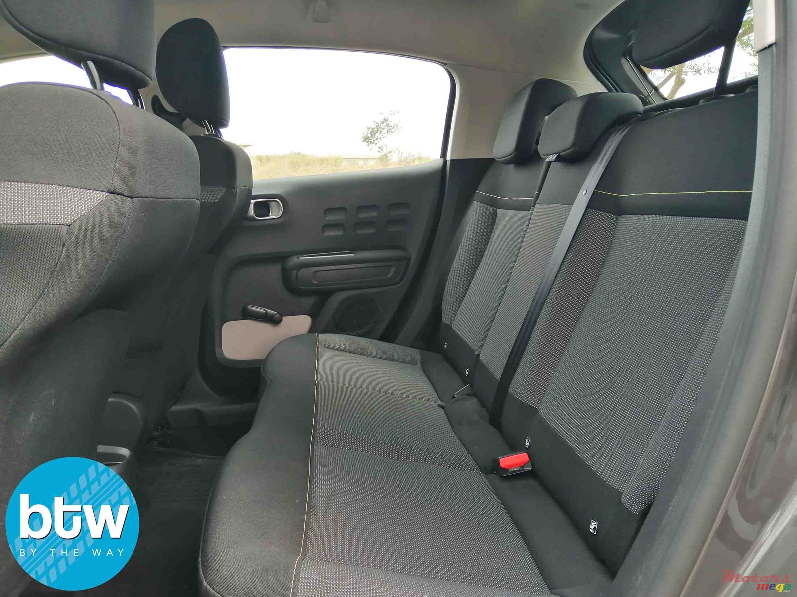 2019' Citroen C3 photo #4