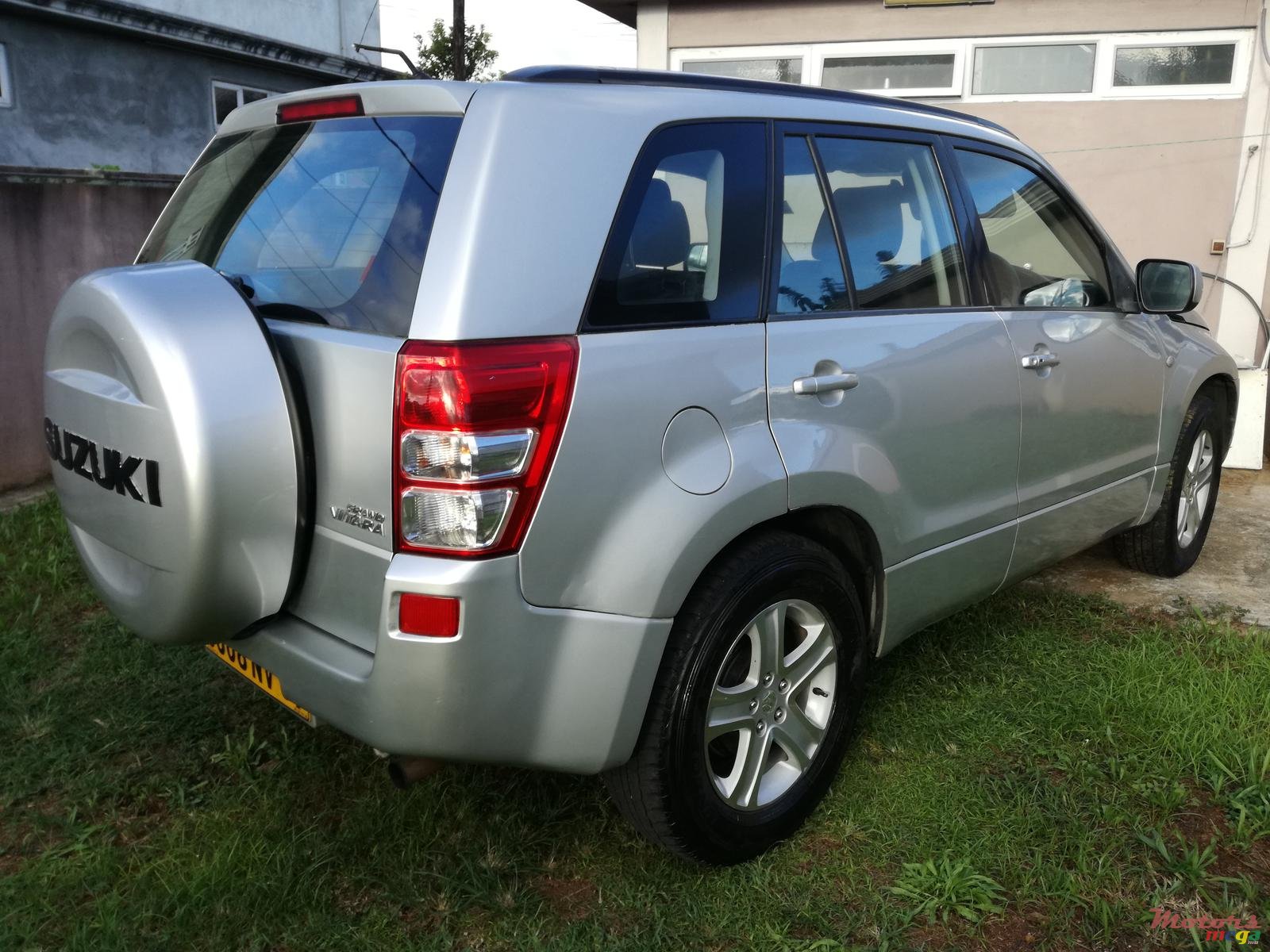 2007' Suzuki Grand Vitara SUV photo #3