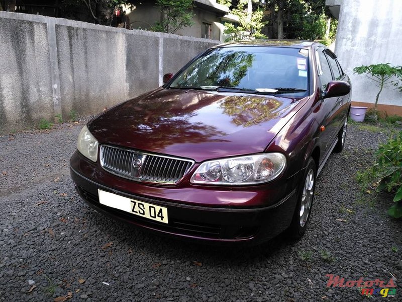 2004' Nissan Sunny N17 photo #2