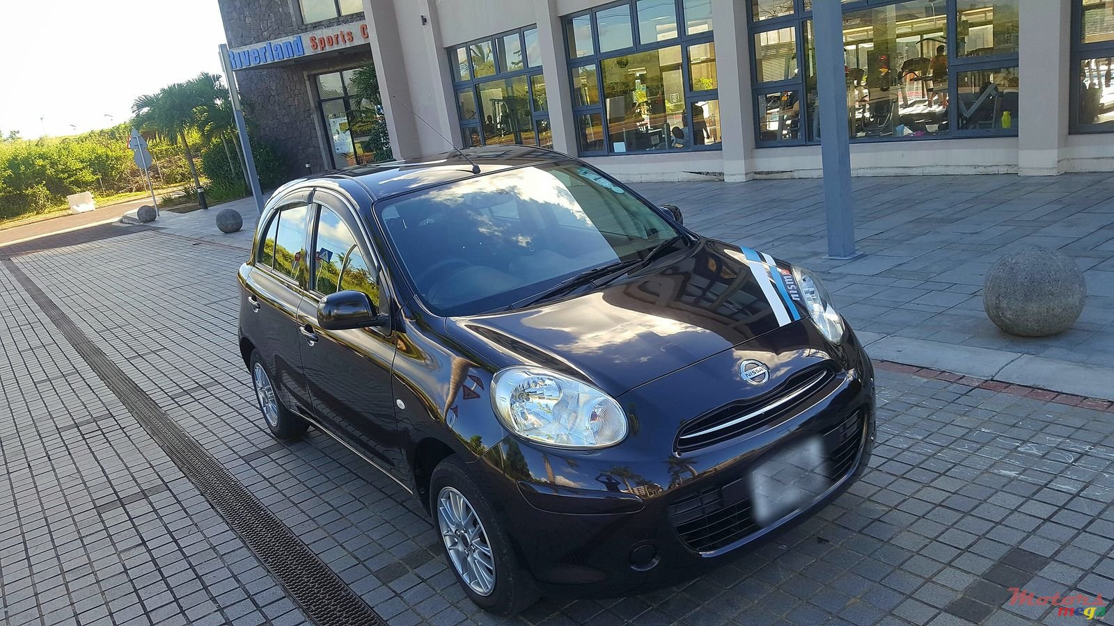 2012' Nissan March photo #4