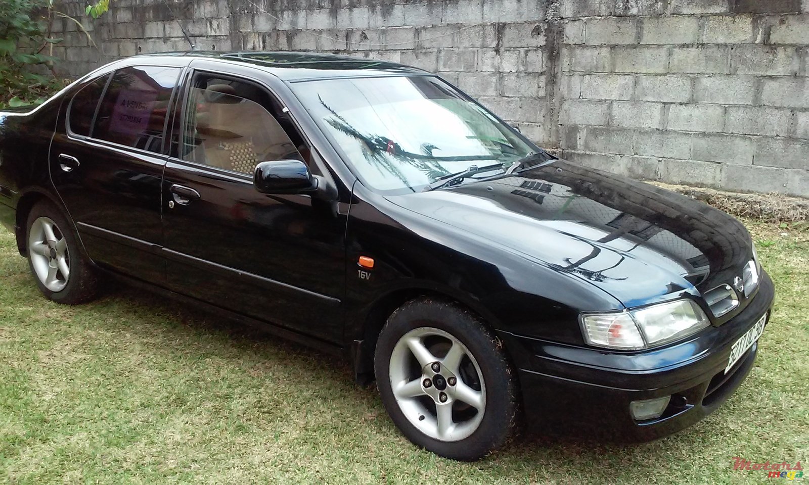 1998' Nissan Primera photo #1