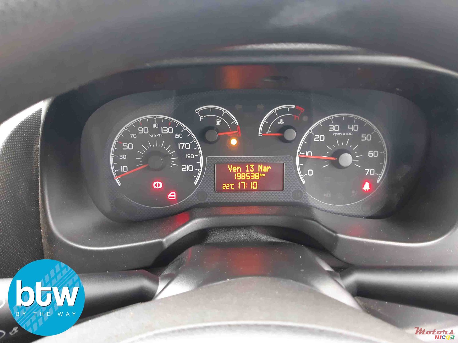 2012' Peugeot Bipper photo #5