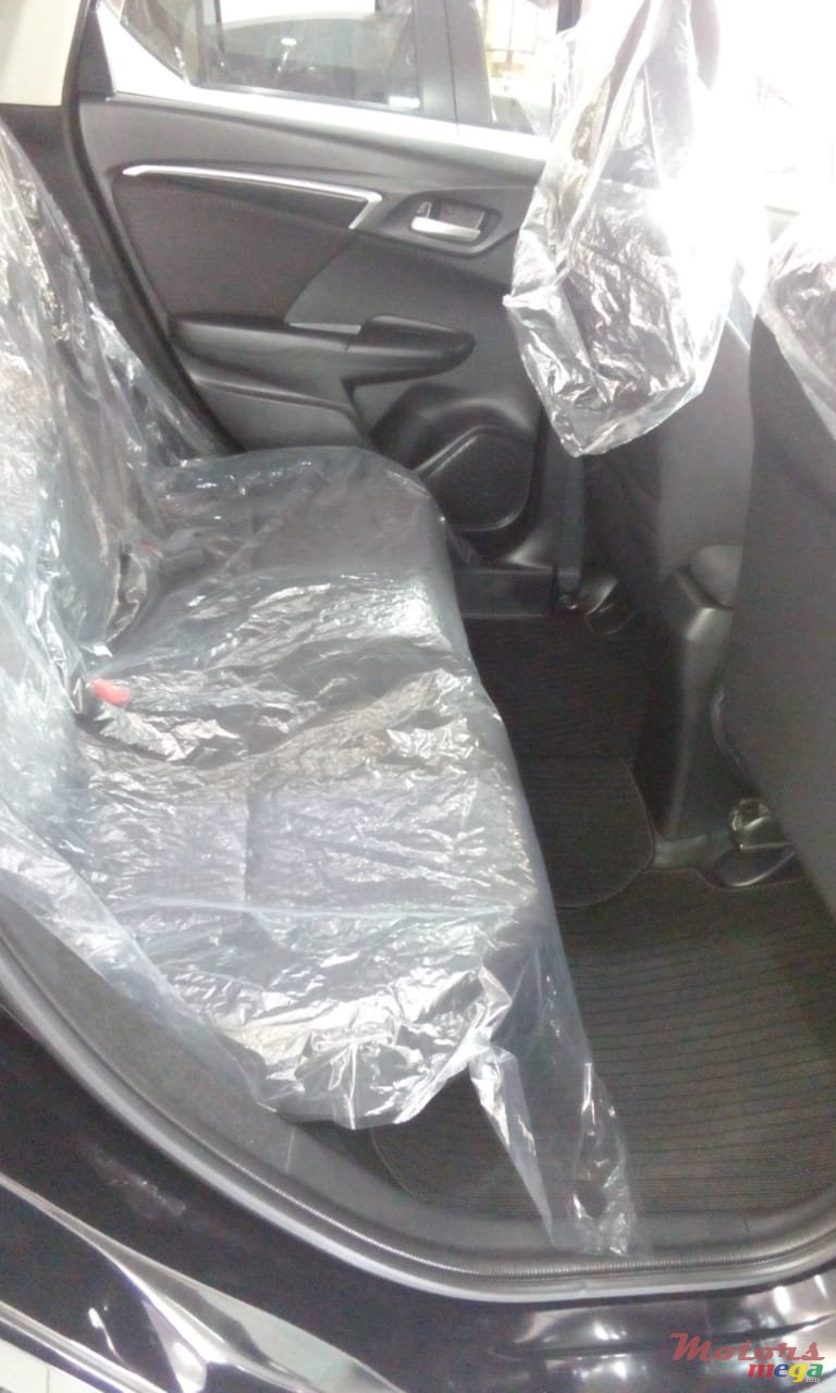 2017' Honda fit Hybrid photo #5