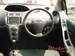 2006' Toyota Yaris photo #1