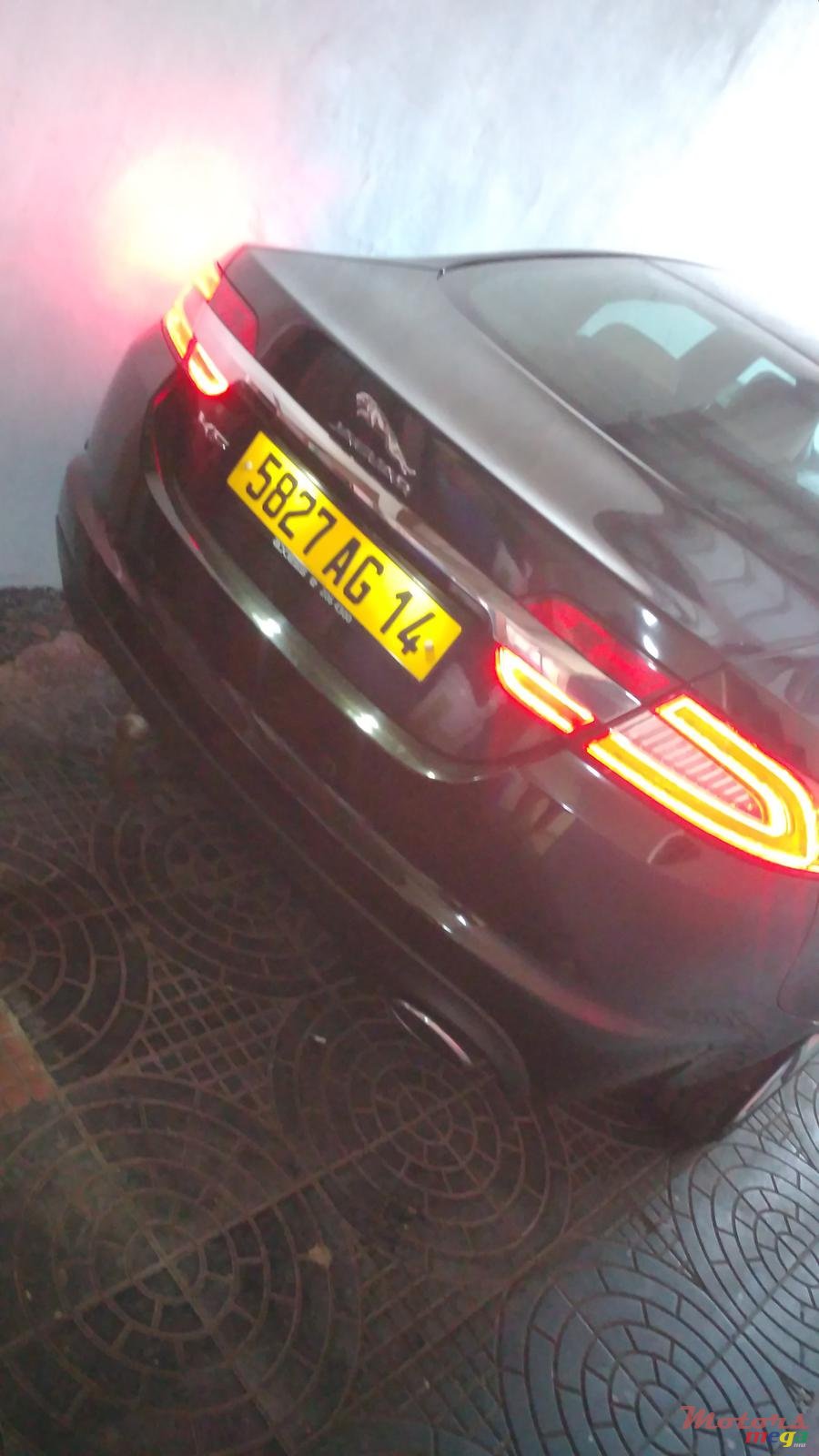 2014' Jaguar XF photo #2