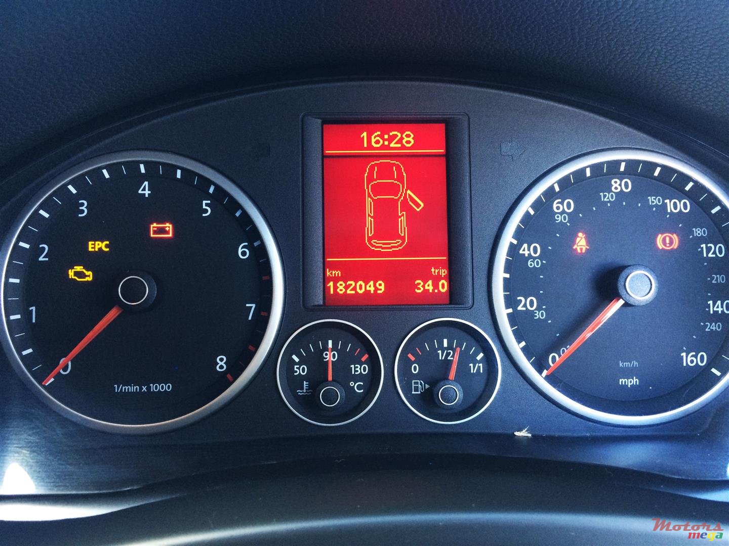 2008' Volkswagen Tiguan 1.4 TSI photo #4