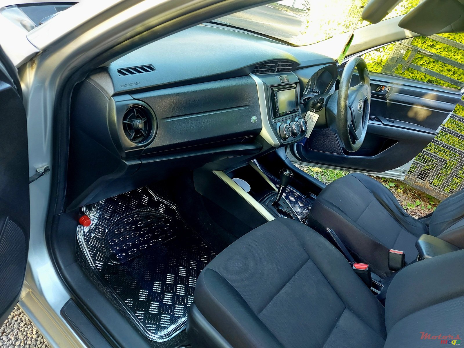 2015' Toyota Axio Dorigine AUTOMATIC photo #6