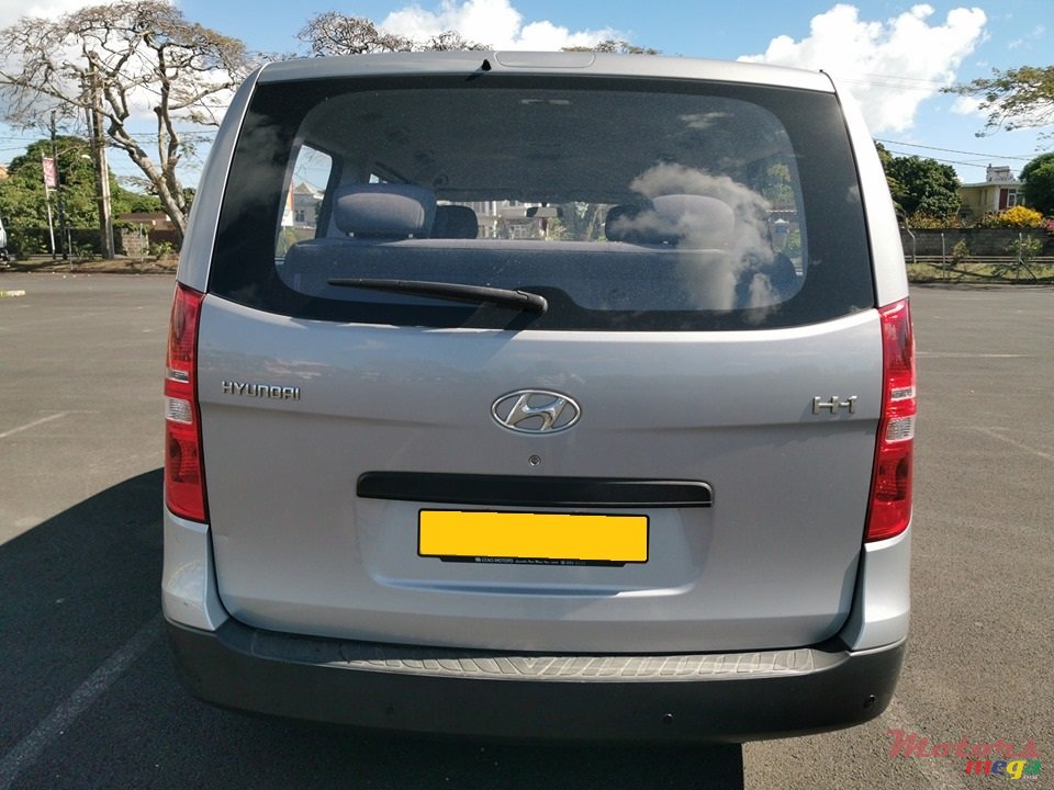 2016' Hyundai H-1 photo #3