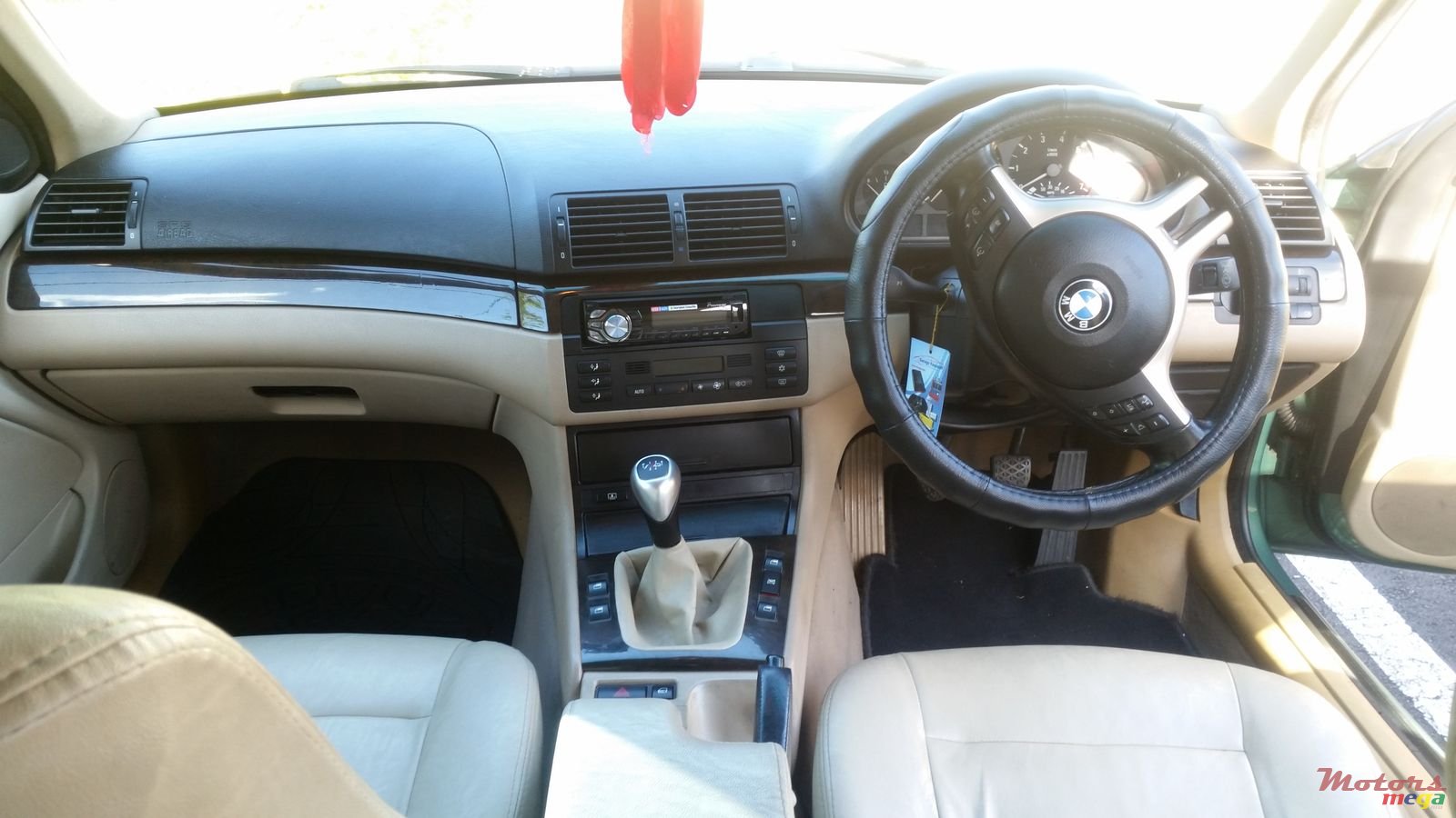 2001' BMW 3 Series Sedan photo #1