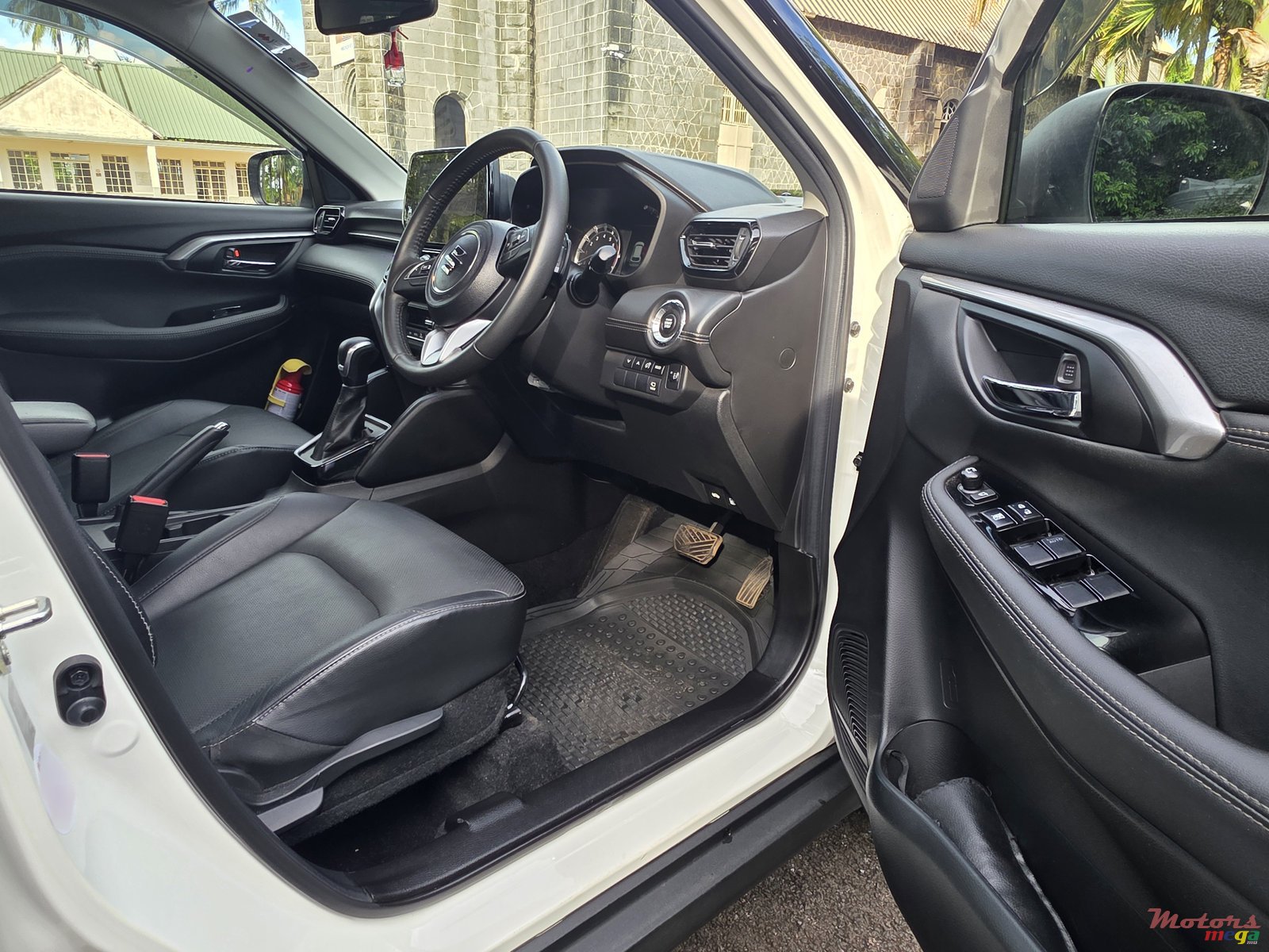 2024' Suzuki Grand Vitara photo #7