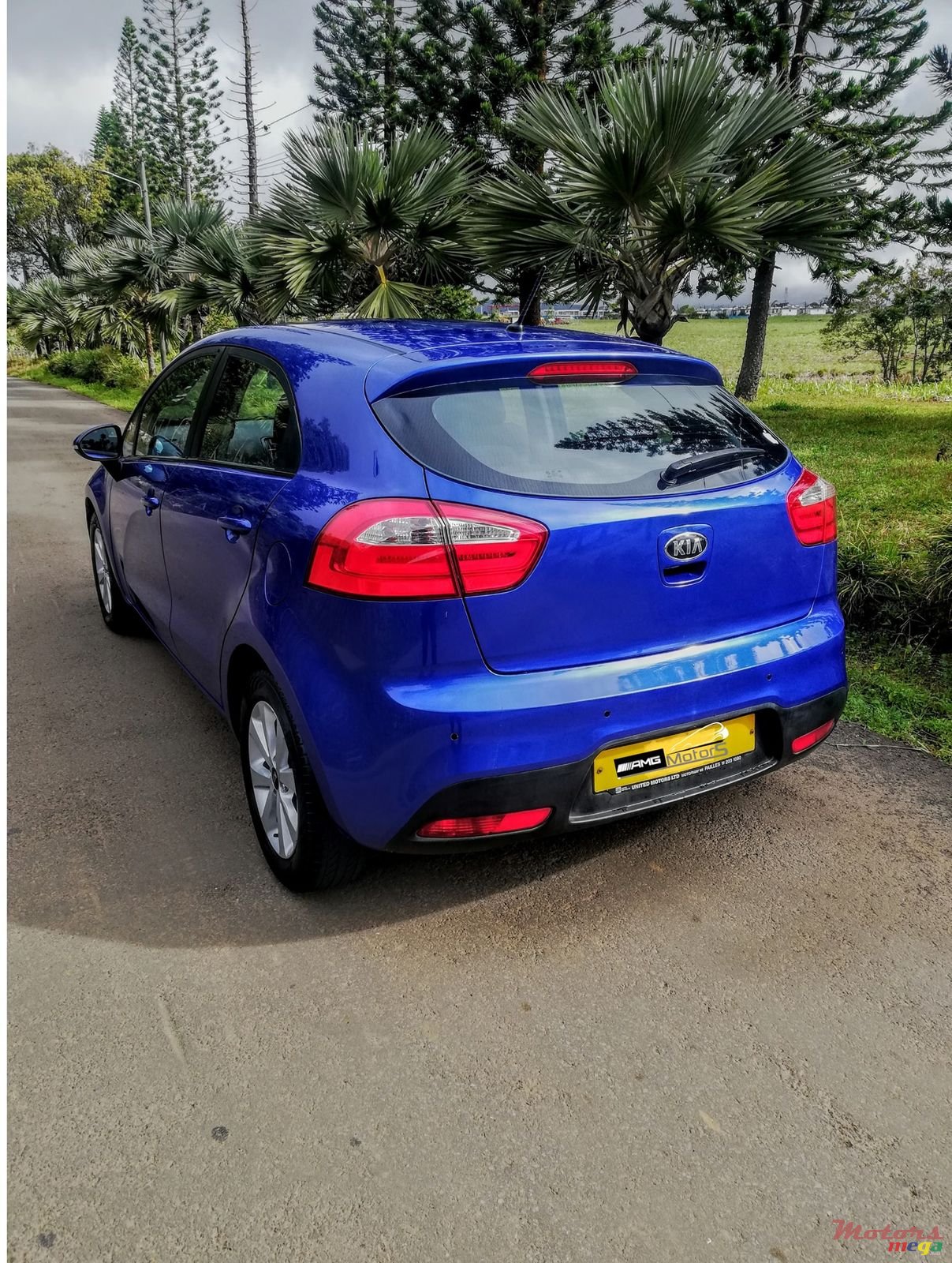 2012' Kia Rio photo #3