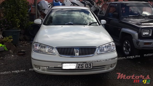 2003' Nissan N17 photo #2