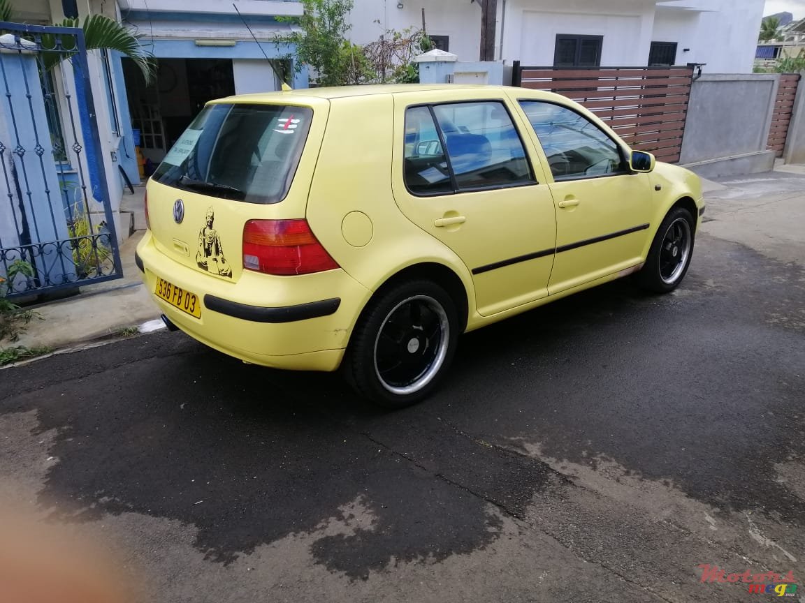 2003' Volkswagen Golf IV photo #5