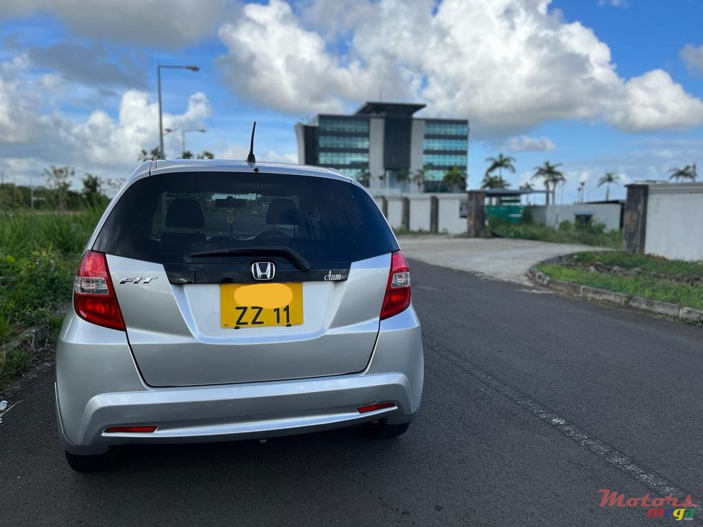 2011' Honda Fit photo #2