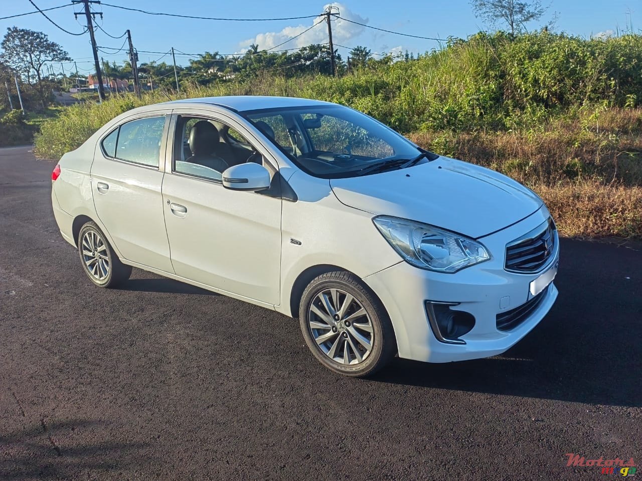 2016' Mitsubishi Attrage photo #3