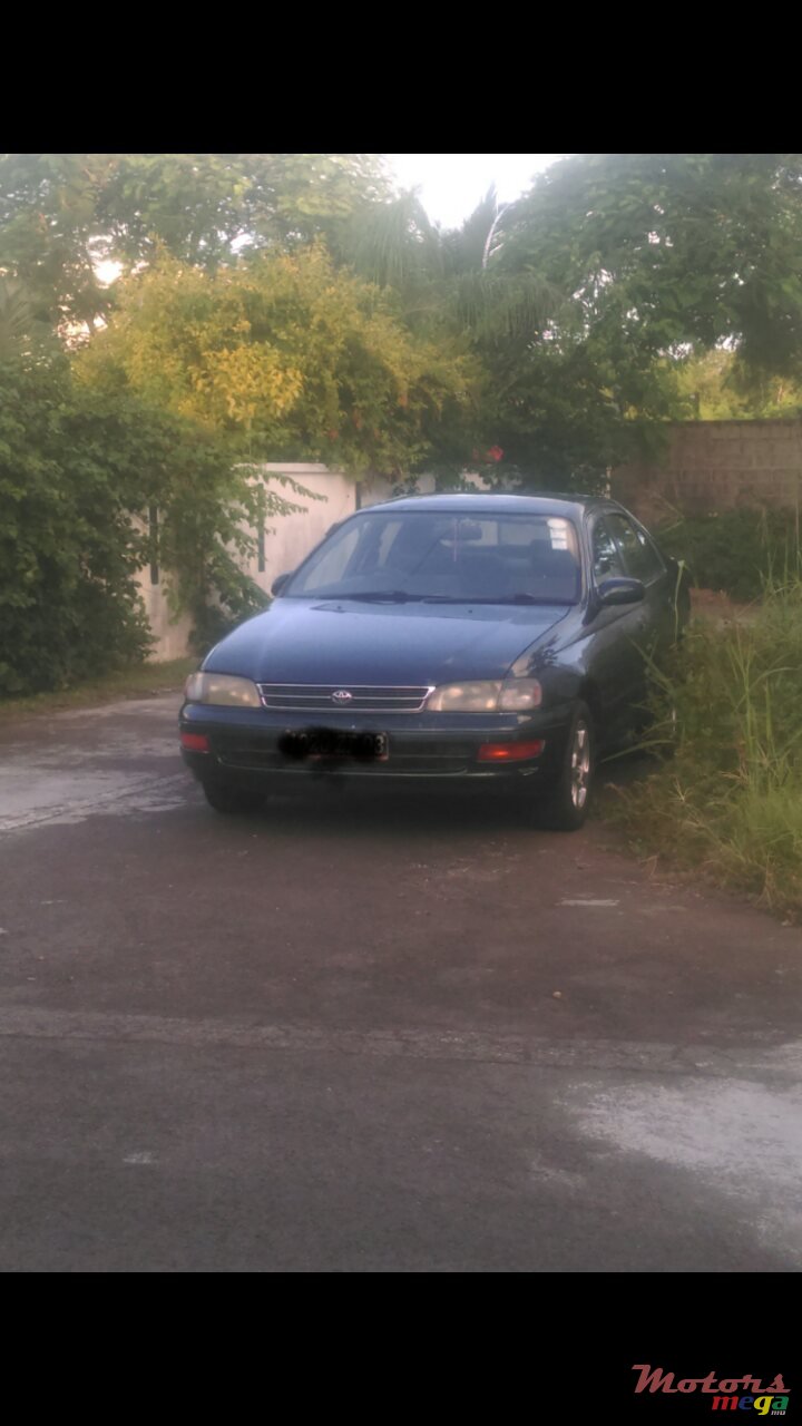1993' Toyota Corona photo #1