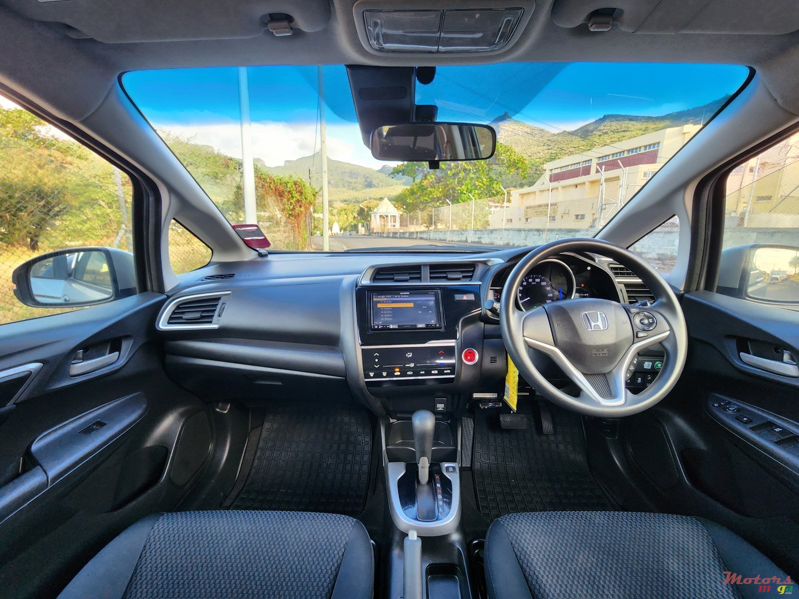 2018' Honda Fit photo #7