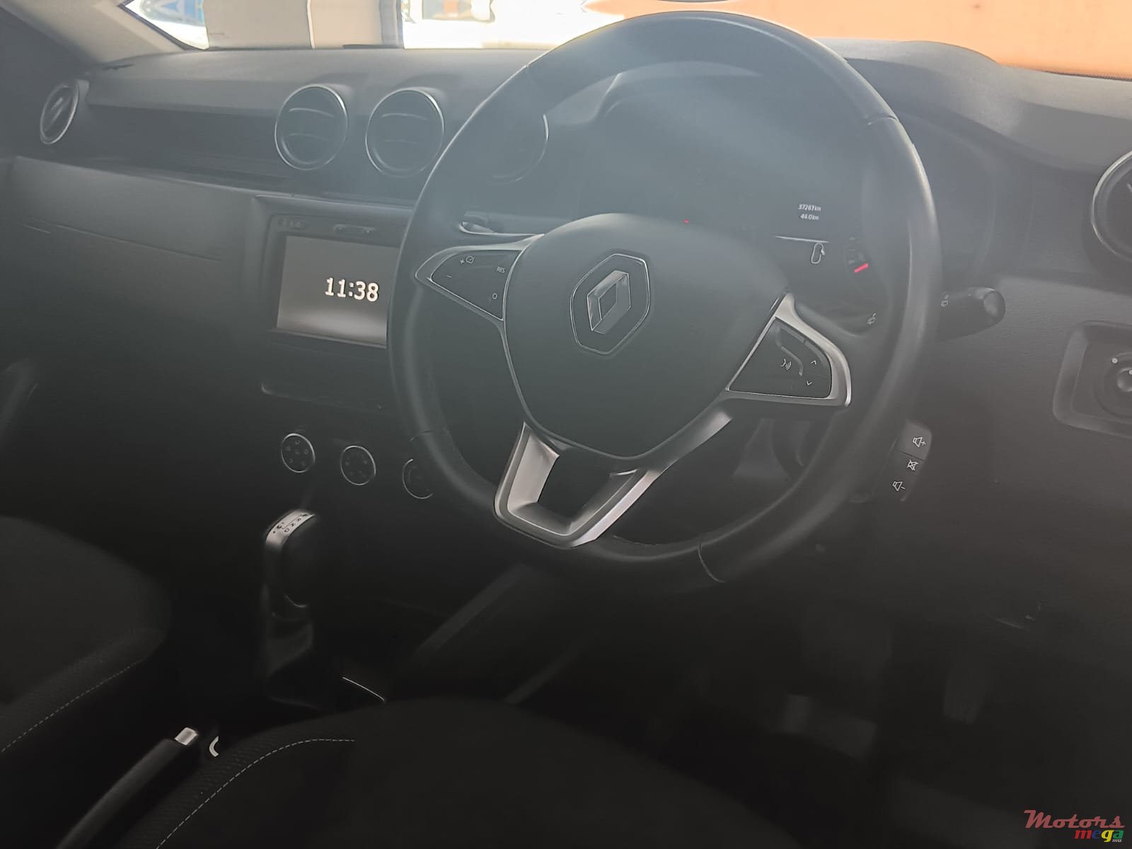2019' Renault Duster photo #3