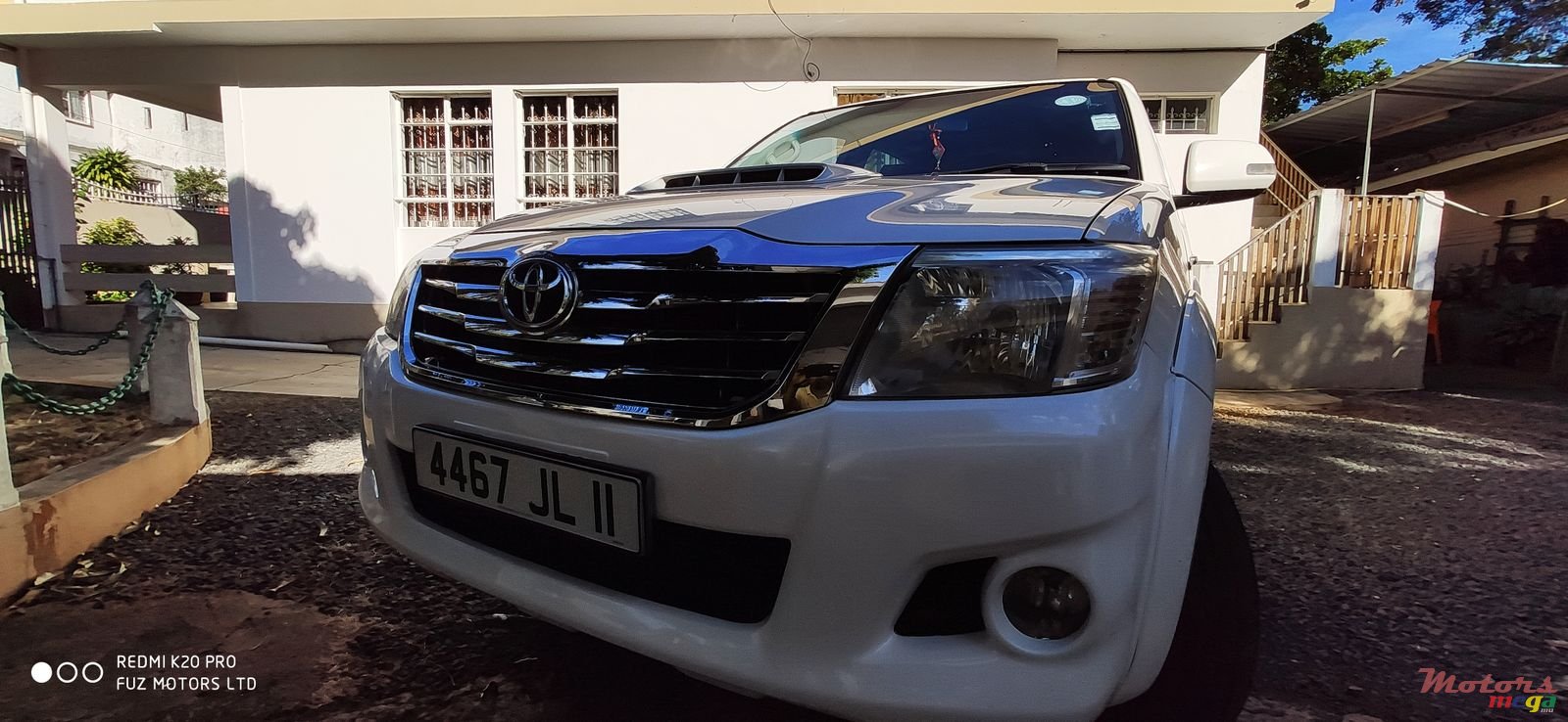 2011' Toyota Hilux photo #4