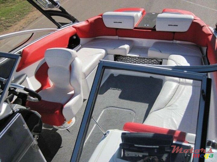 2011' Sea Doo photo #6