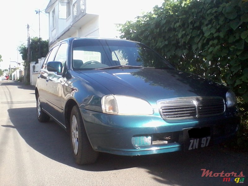 1997' Toyota Starlet photo #2