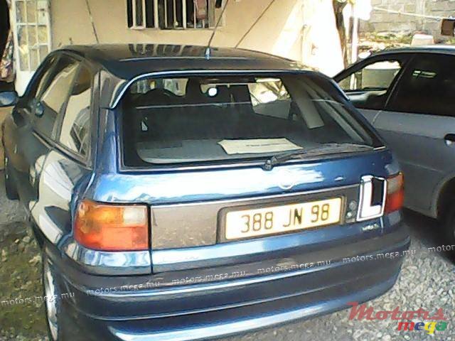 1998' Opel photo #1