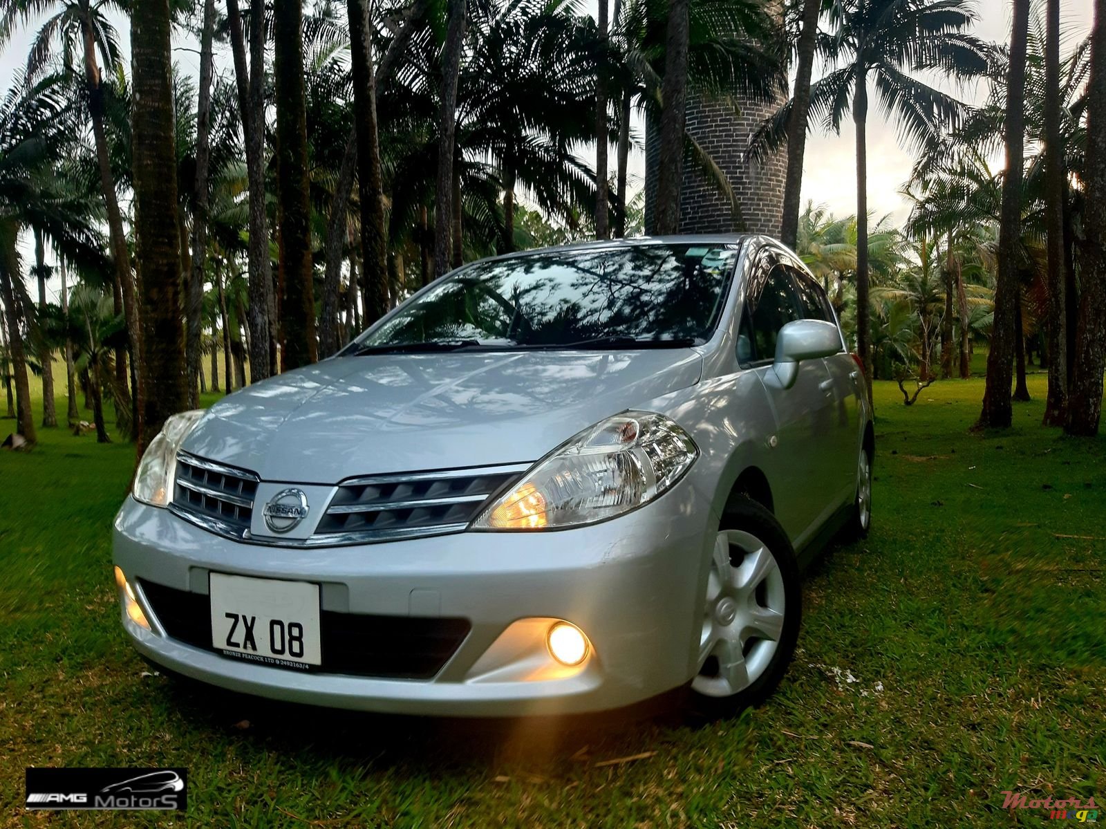 2008' Nissan Tiida photo #1