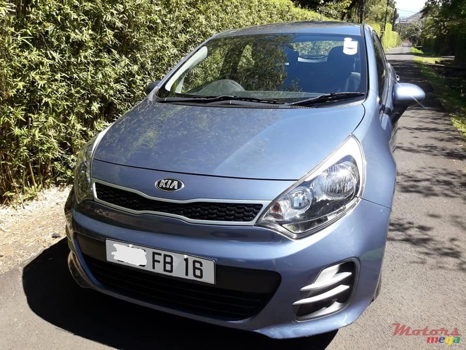 2016' Kia Rio photo #2