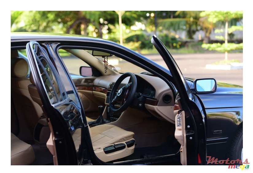 2002' BMW 5 Series photo #6