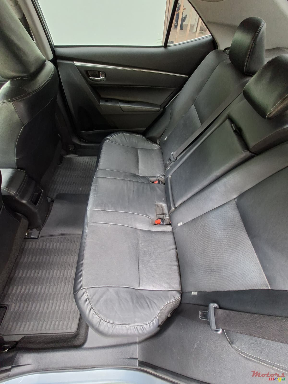 2017' Toyota Corolla photo #5