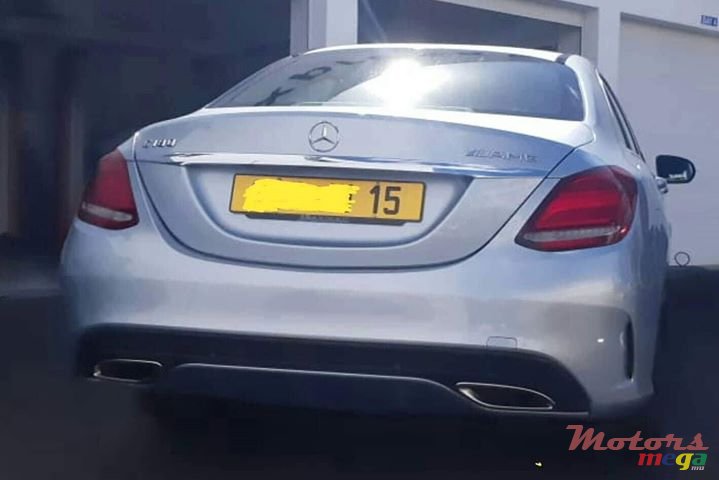 2015' Mercedes-Benz C-Class photo #2